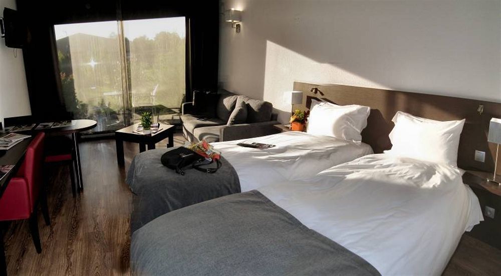 Hotel Eden Park Pau Est, Avec Piscine מראה חיצוני תמונה